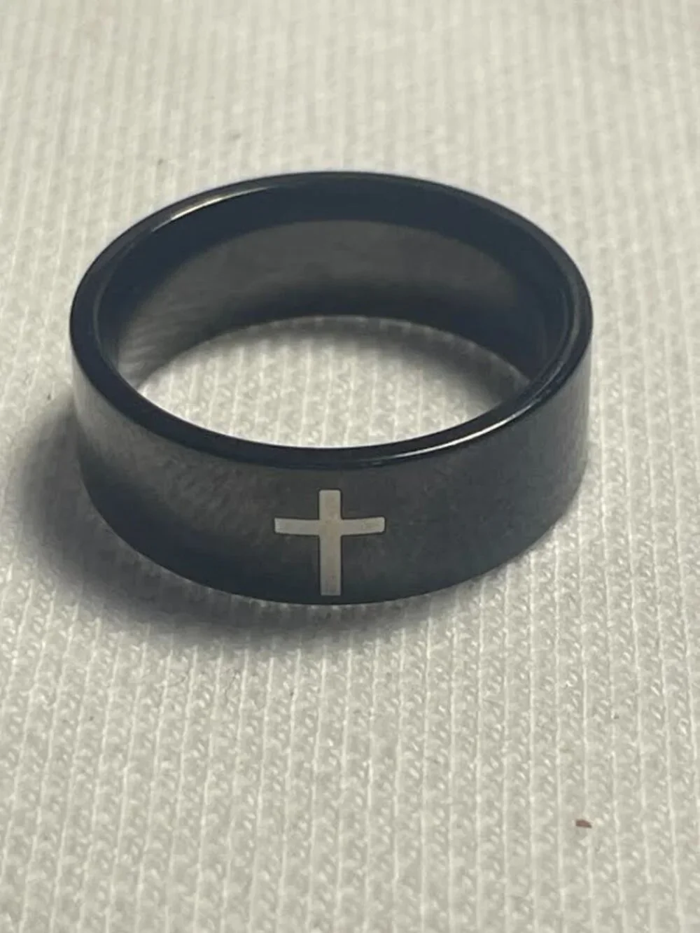 MR067 – Men’s Black Cross Band Ring | Size 10 | Faith-Inspired Minimalist Ring